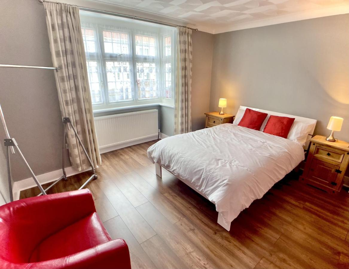 فندق Richmond House سلوف المظهر الخارجي الصورة
